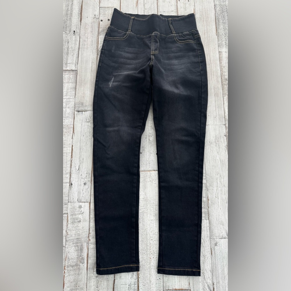Classic Black Women’s Stretchy Skinny Jeans